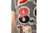 長崎（8月9日）のパッチワークのＴシャツ。