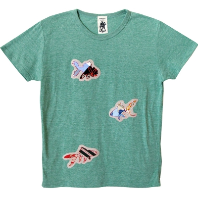 金魚のパッチワークのＴシャツ。