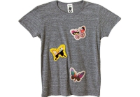 蝶（蝶々）のパッチワークのＴシャツ。